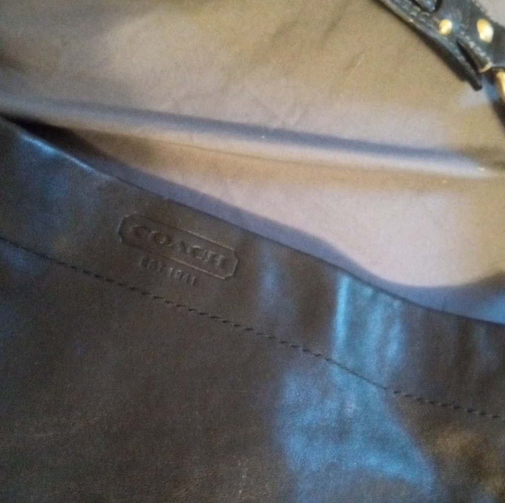 Carley coach shoulder bag - Picture 9 of 9